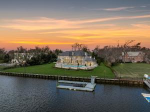 Snapple co-founder’s ‘Snapple House’ estate heads to auction in London