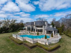 Snapple co-founder's 'Snapple House' estate heads to auction in London